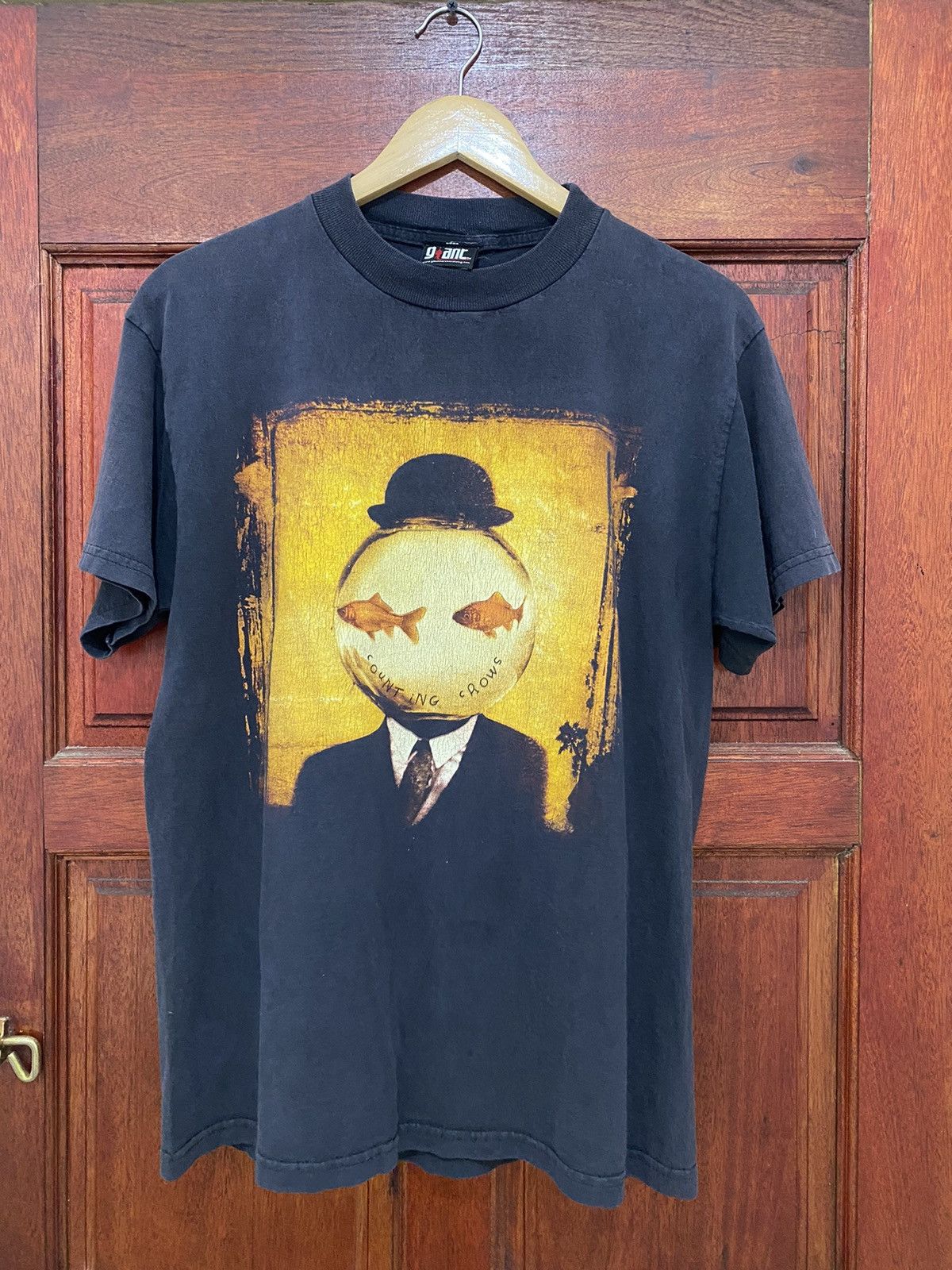 image of Band Tees x Giant Vintage 90's Counting Crows The Desert Life Band Tshirt in Black (Size Medium)
