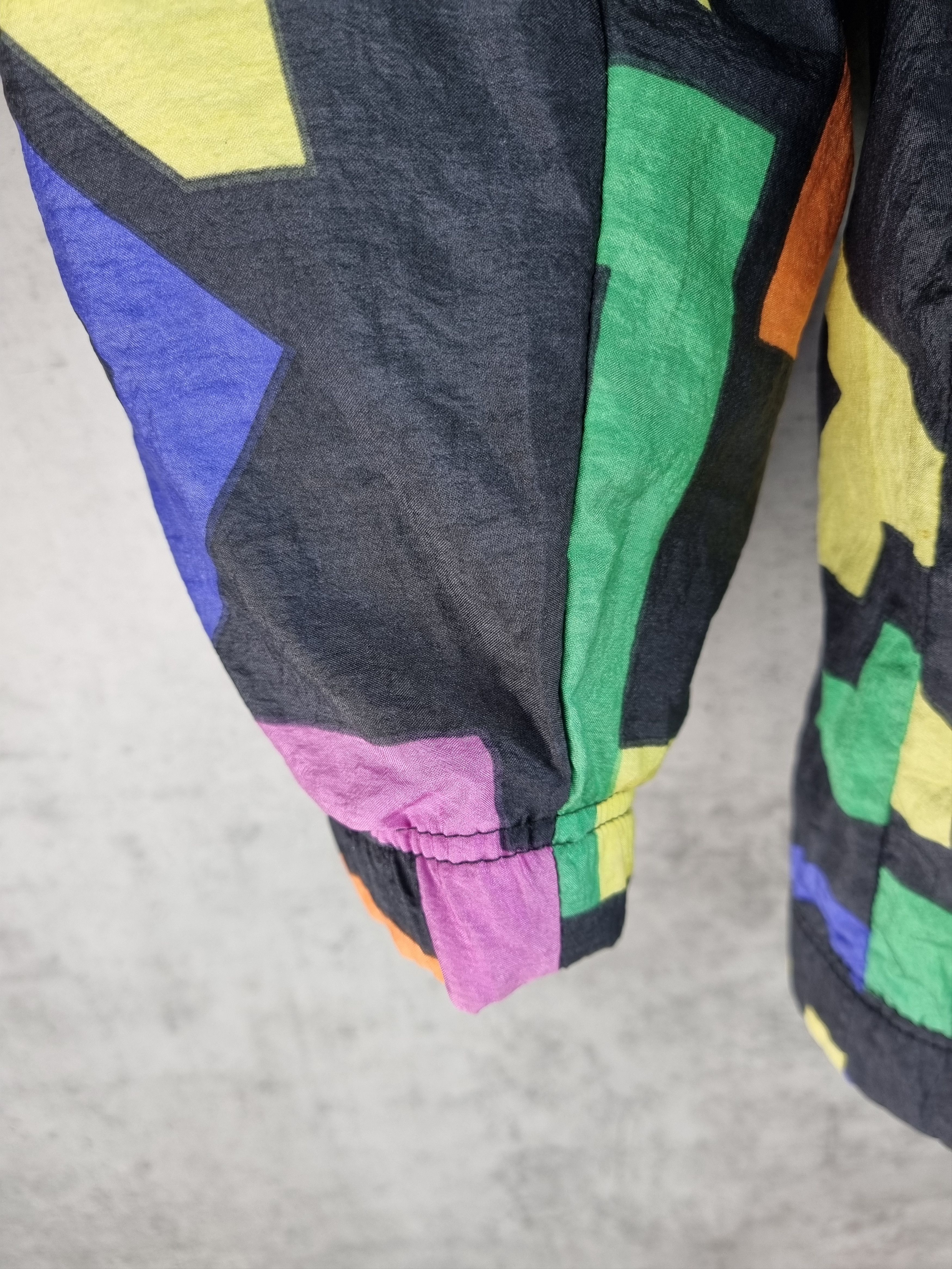 Sergio Tacchini × Vintage 90s Sergio Tacchini Vintage Abstract Pattern jacket Size US M / EU 48-50 / 2 - 14 Thumbnail