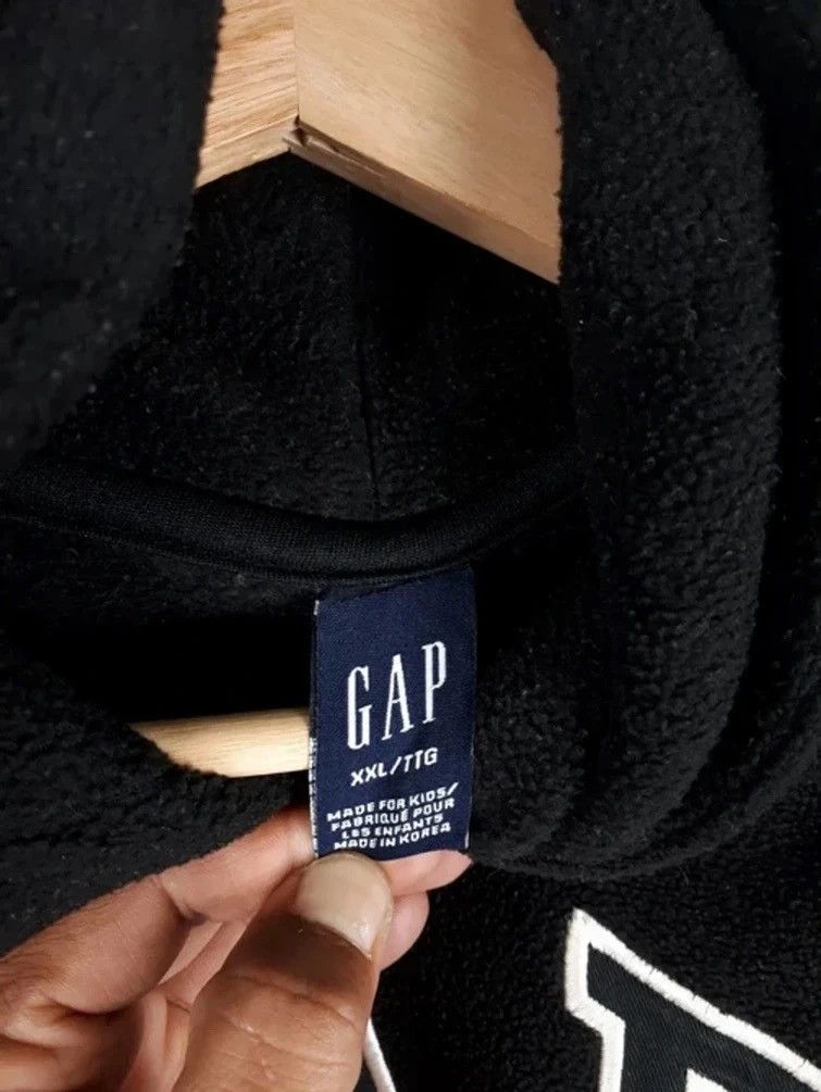 Gap × Japanese Brand × Vintage Gap Spell Out Embroidery Big Logo Fleece Hoodie Size US S / EU 44-46 / 1 - 6 Thumbnail