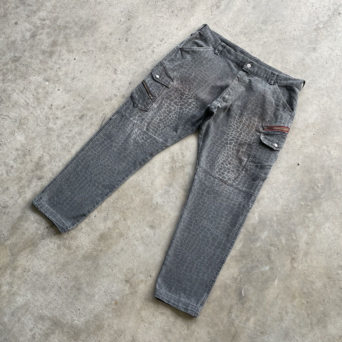Japanese Brand Vintage Japanese Brand Snake Skni Pattern Faded Cargo Pants Size US 36 / EU 52 - 2 Thumbnail