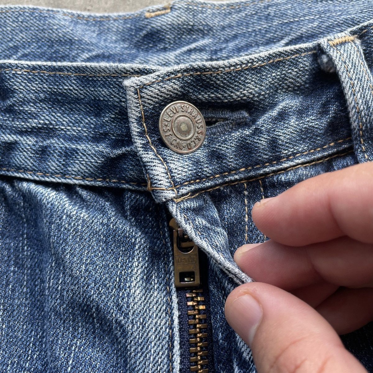 Levi's Vintage Clothing Vintage Levi’s 510 Faded Jeans W33x32 Levis 510 Denim Pants Size US 33 - 7 Thumbnail
