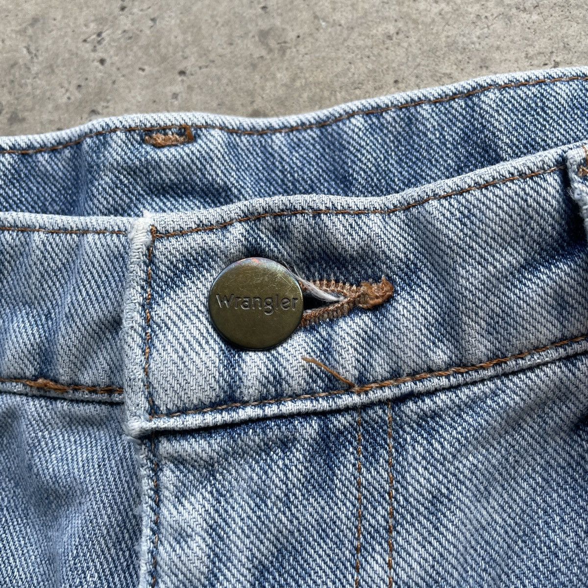 Jean × Vintage × Wrangler Vintage Wrangler Faded Denim Jeans Pants Distressed W33 Size US 33 - 7 Thumbnail