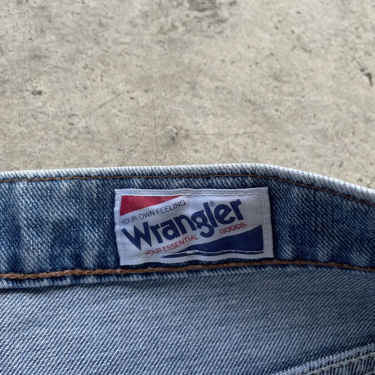 Jean × Vintage × Wrangler Vintage Wrangler Faded Denim Jeans Pants Distressed W33 Size US 33 - 8 Thumbnail