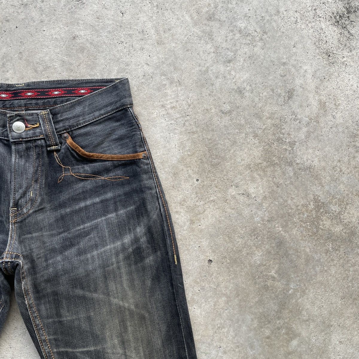 Edwin Vintage Edwin Faded Black Distressed Denim Jeans Pants W29 Size US 29 - 7 Thumbnail