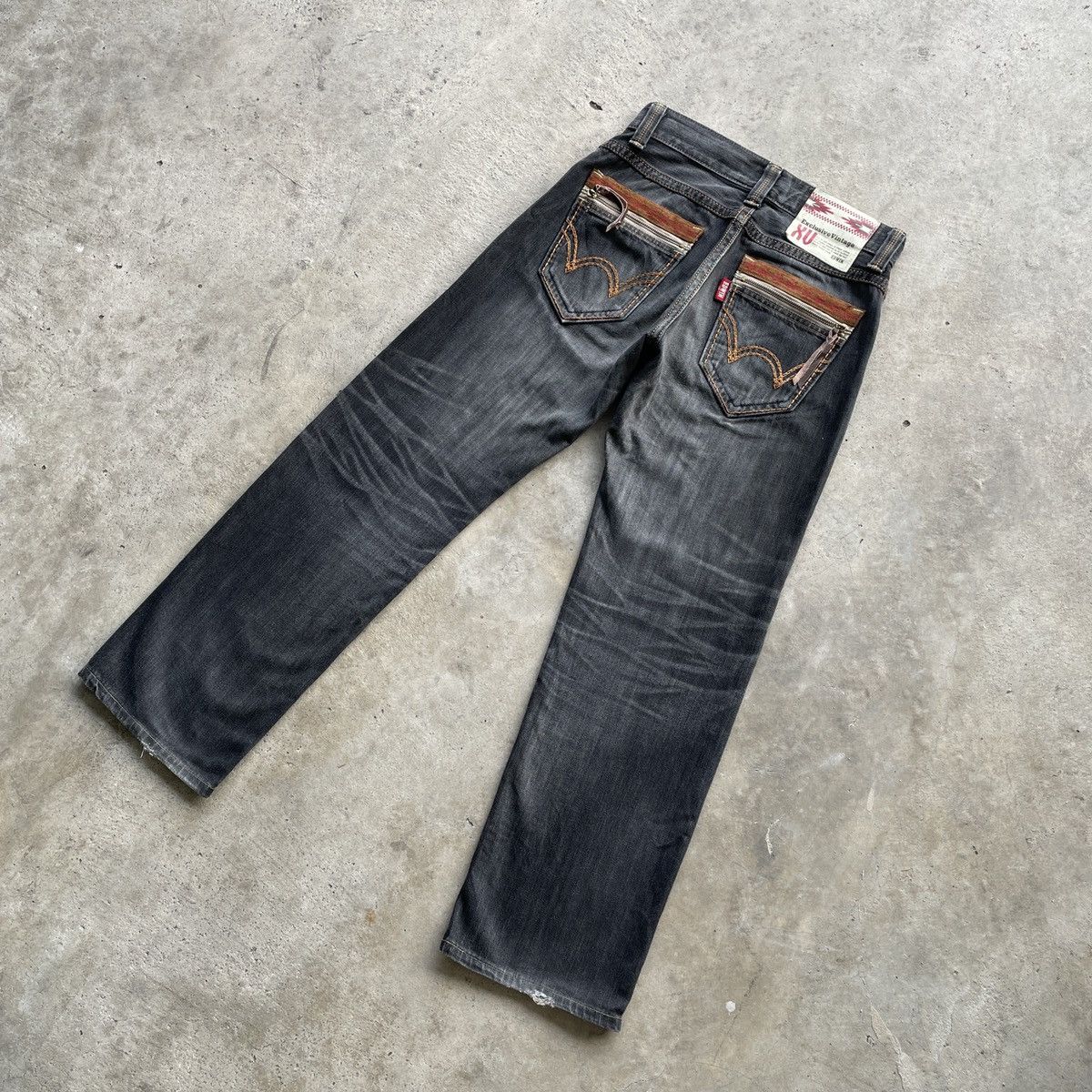Edwin Vintage Edwin Faded Black Distressed Denim Jeans Pants W29 Size US 29 - 13 Thumbnail