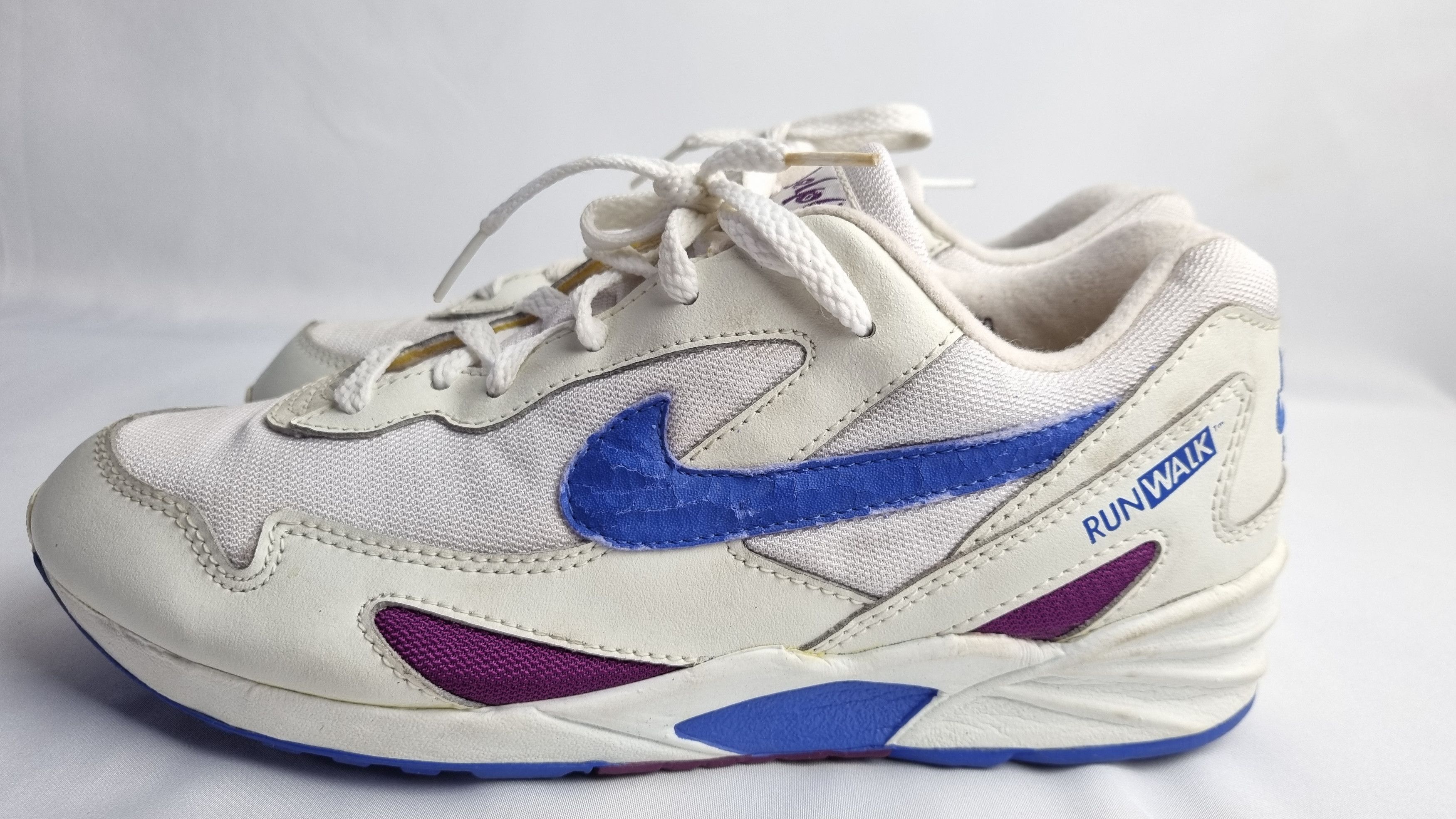 Nike × Vintage 90s Nike Air Delphina Run Walk Size US 9 / EU 42 - 18 Thumbnail