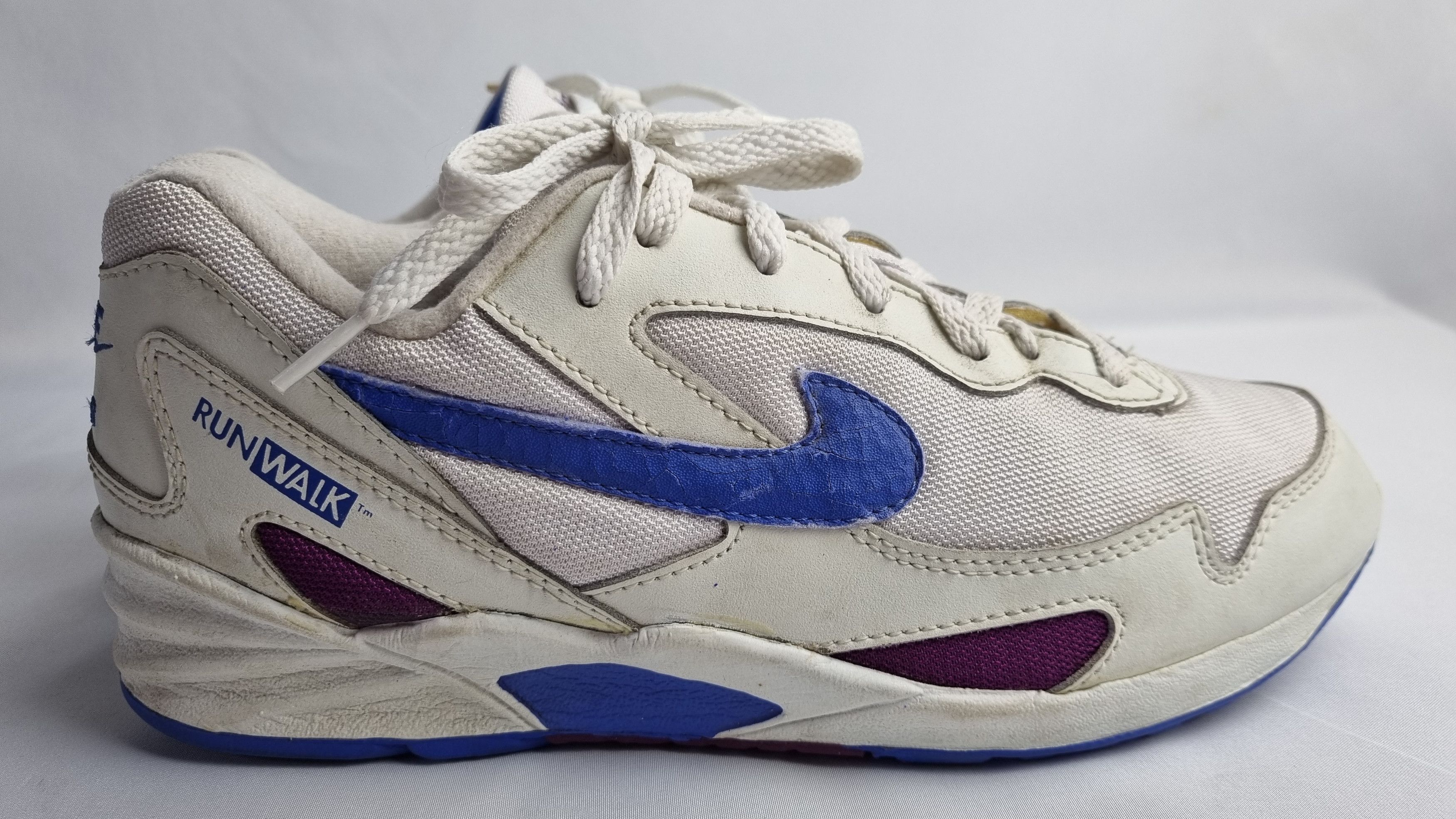 Nike × Vintage 90s Nike Air Delphina Run Walk Size US 9 / EU 42 - 9 Thumbnail