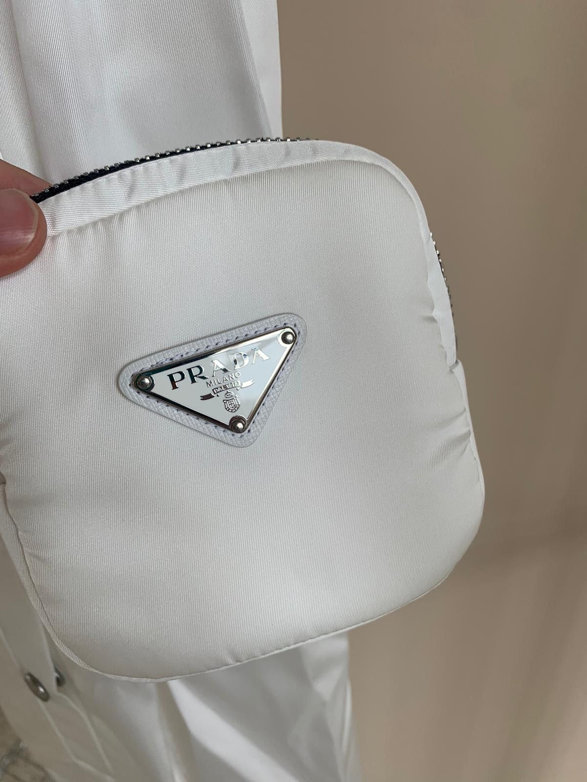 Prada Re Nylon Jacket in White Size US S / EU 44-46 / 1 - 6 Thumbnail