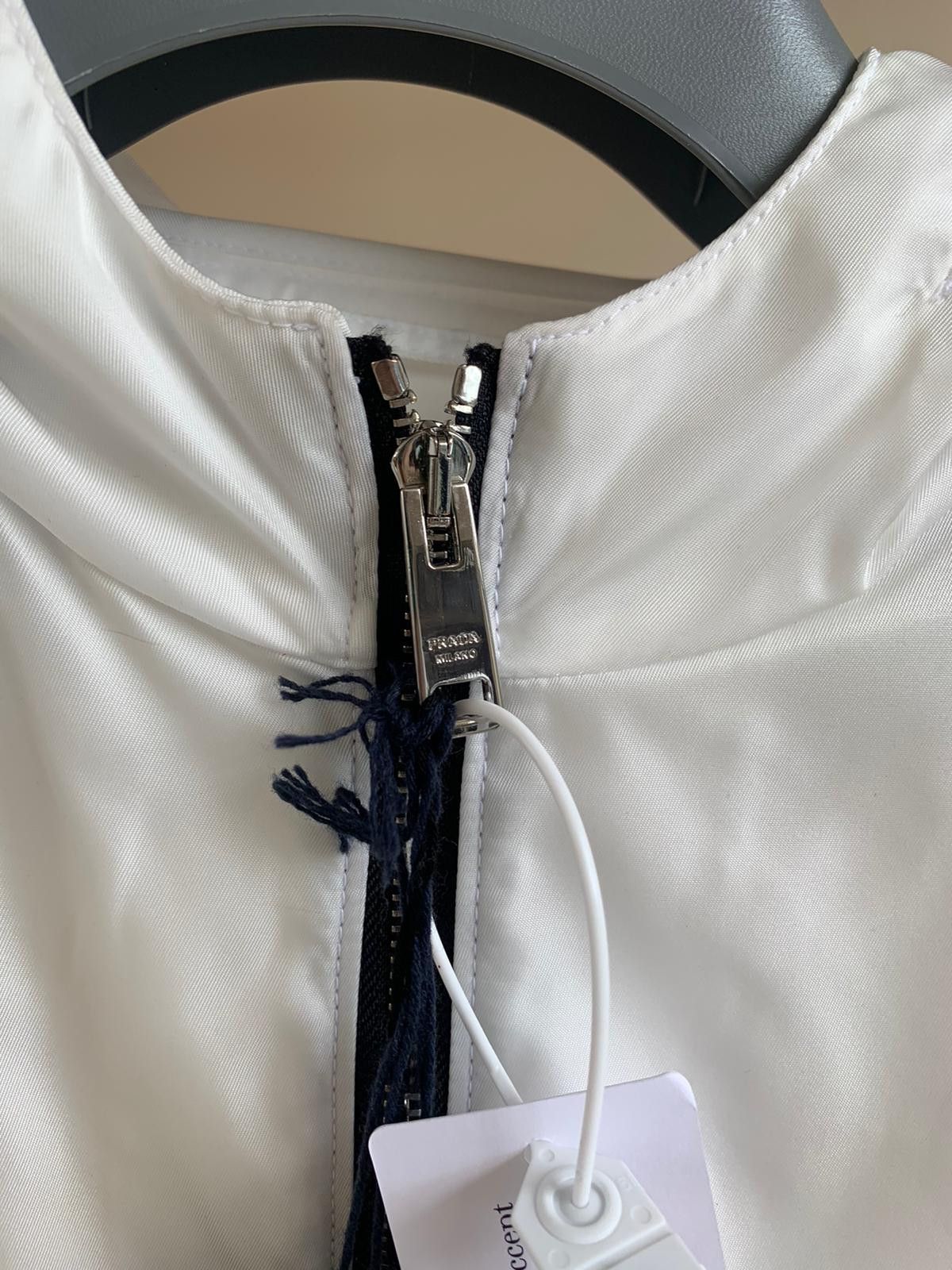 Prada Re Nylon Jacket in White Size US S / EU 44-46 / 1 - 13 Thumbnail