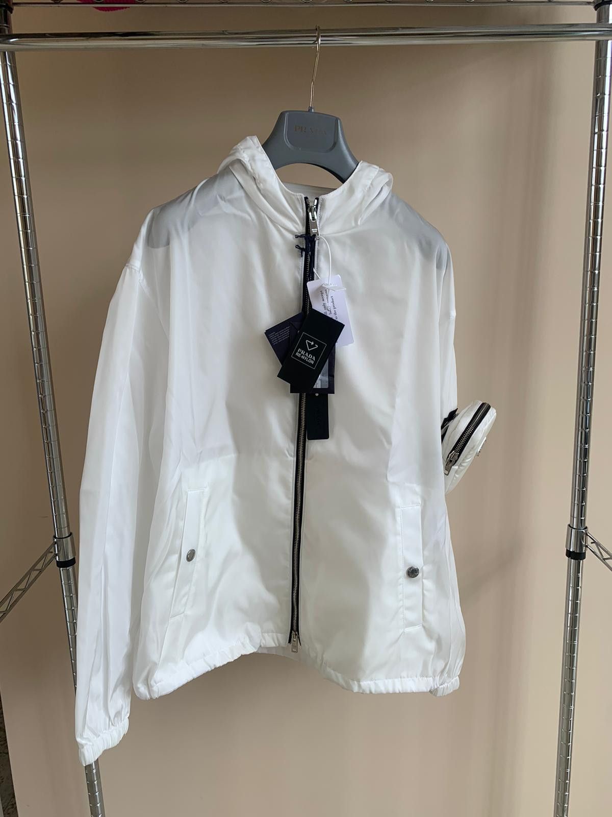 Prada Re Nylon Jacket in White Size US S / EU 44-46 / 1 - 2 Thumbnail