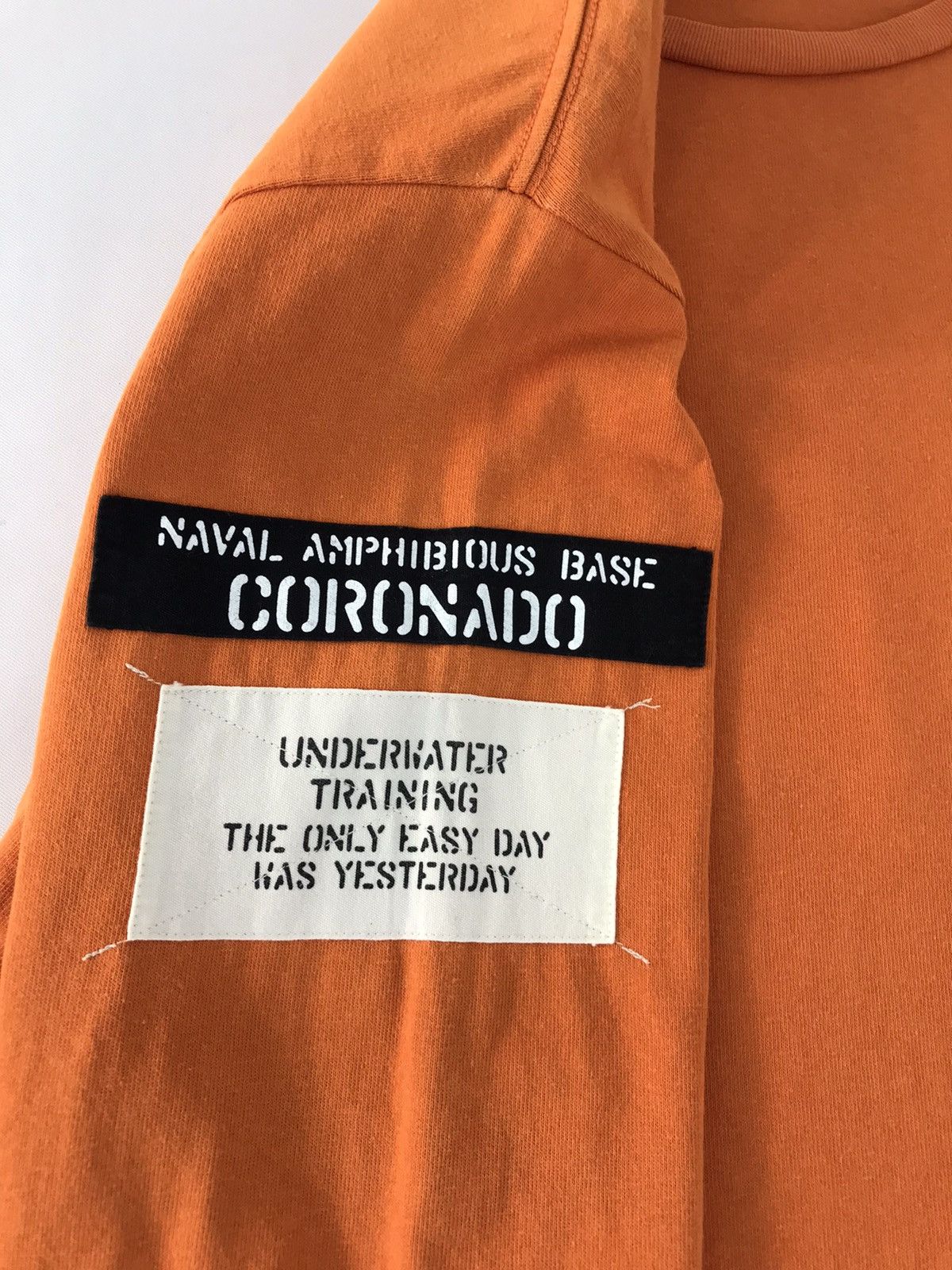 Avirex Avirex Us Navy Coronado San Diego California Long Sleeve Te Size US M / EU 48-50 / 2 - 5 Thumbnail