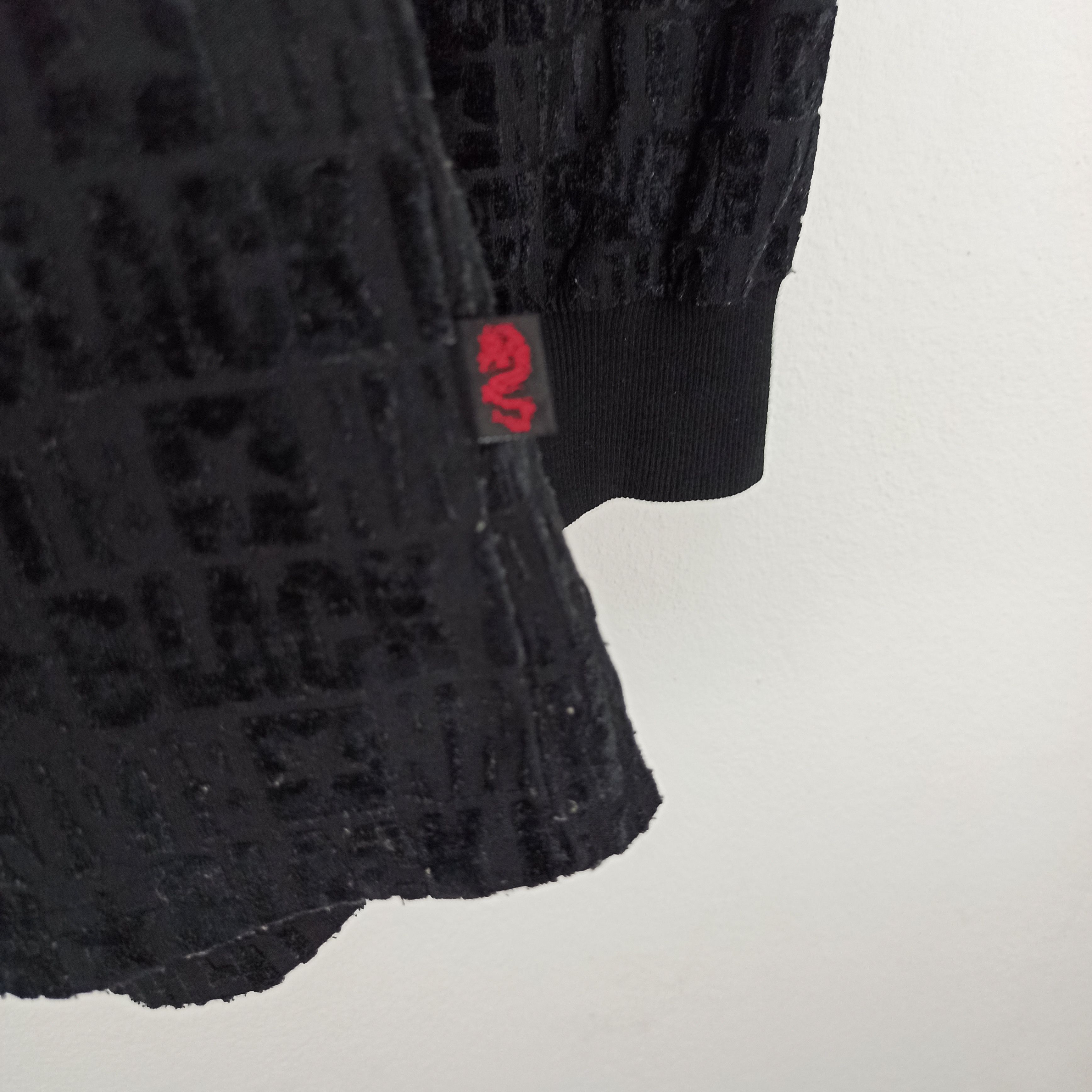 Dogtown Rare🔥 Dog Town Black Dragon Velvet Spell Out Logo Shirt Size US XL / EU 56 / 4 - 6 Thumbnail