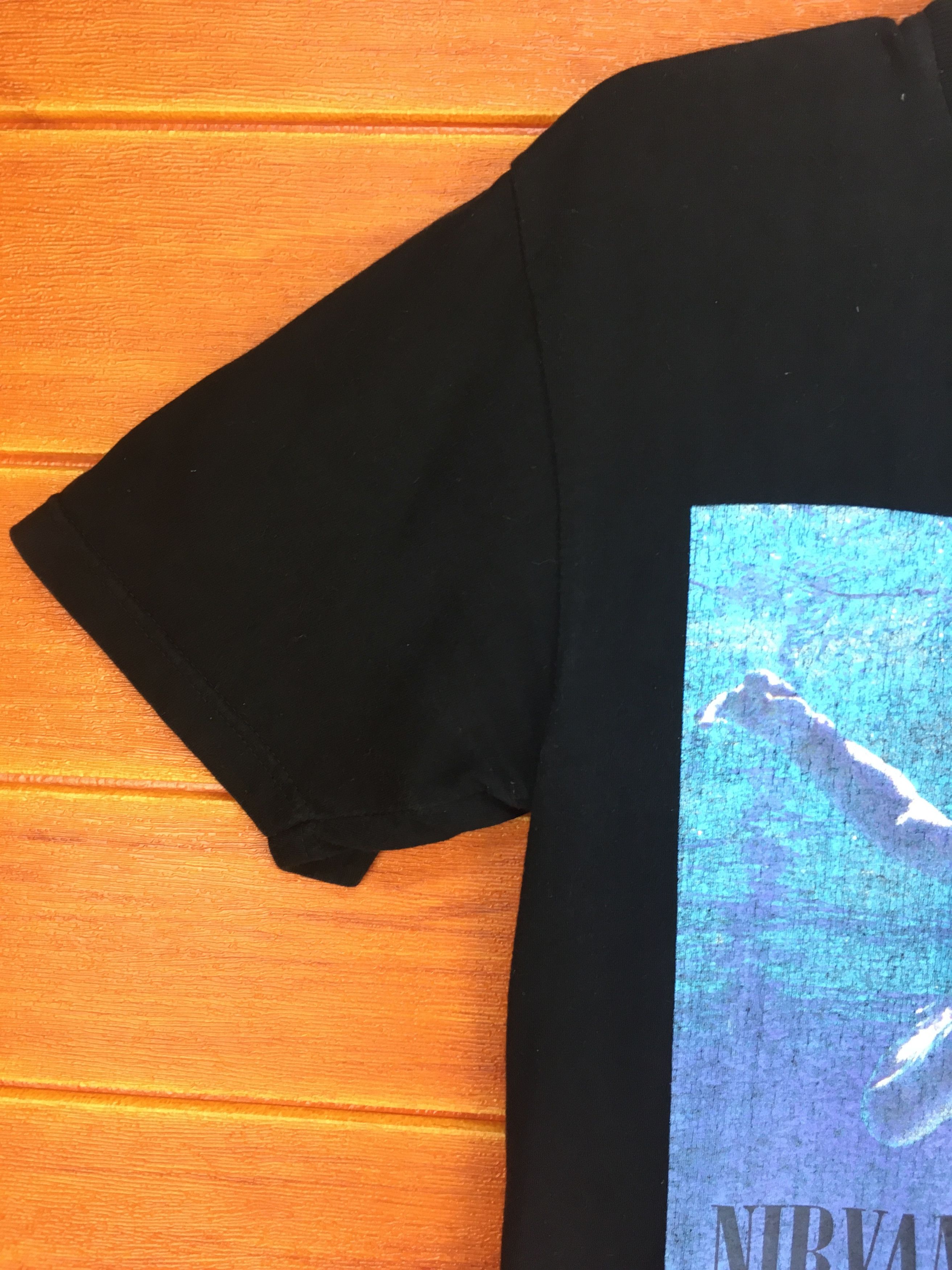 Nirvana Vintage 2000s NIRVANA Nevermind shirt Size US S / EU 44-46 / 1 - 5 Thumbnail