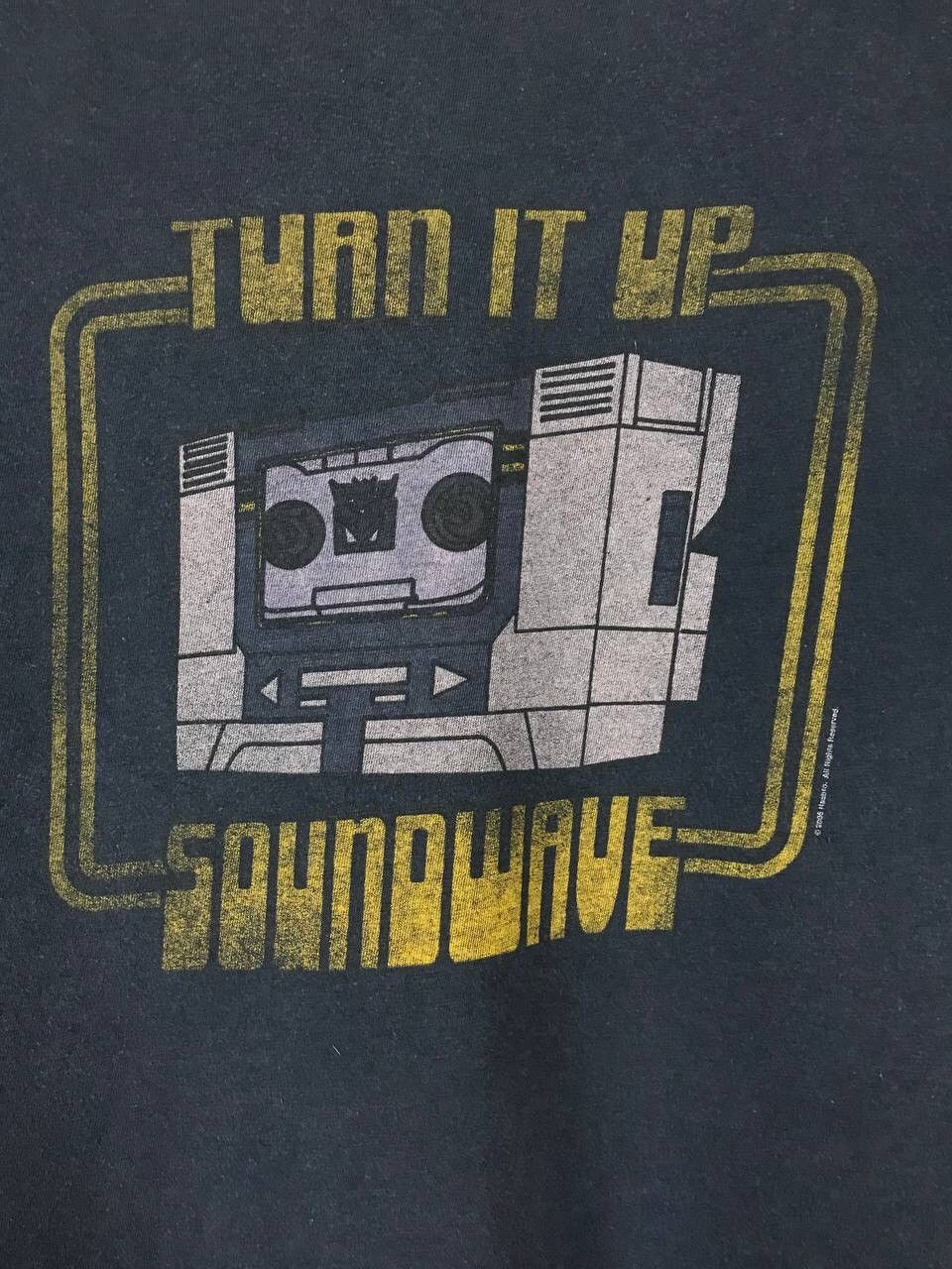 Vintage Torn It Up Sound Wave 2008 Transformers Tee Size US M / EU 48-50 / 2 - 3 Thumbnail