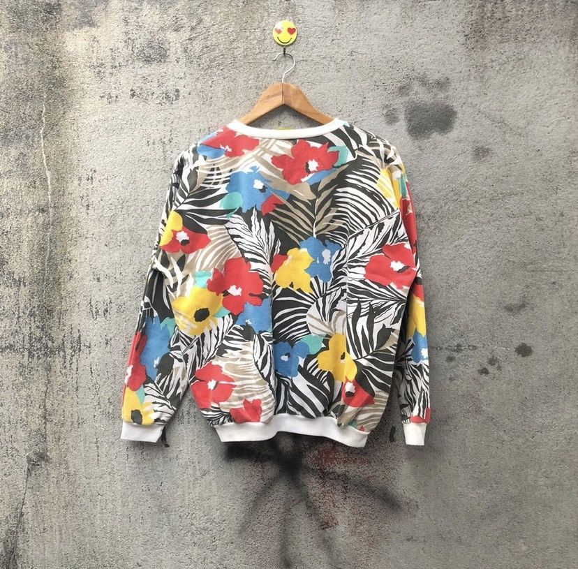 Vintage Vintage 90s floral design sweatshirt australia art Size US M / EU 48-50 / 2 - 6 Thumbnail