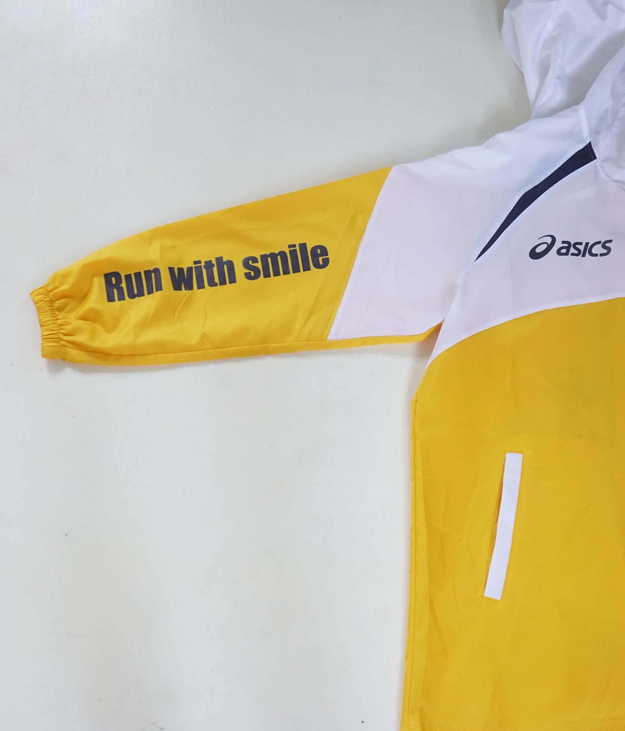 Asics Asics x McDonalds Tokyo Marathon Hooded Windbreaker Size US XXL / EU 58 / 5 - 5 Thumbnail