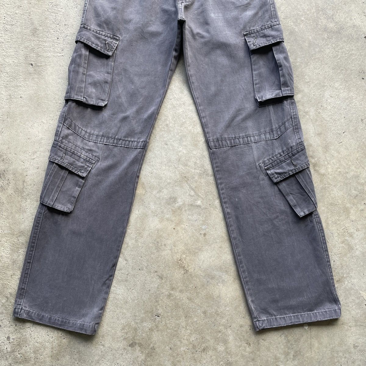 Japanese Brand Rare🔥 Japanese Vintage Faded 8 Pocket Cargo Pants Tactical Size US 29 - 3 Thumbnail