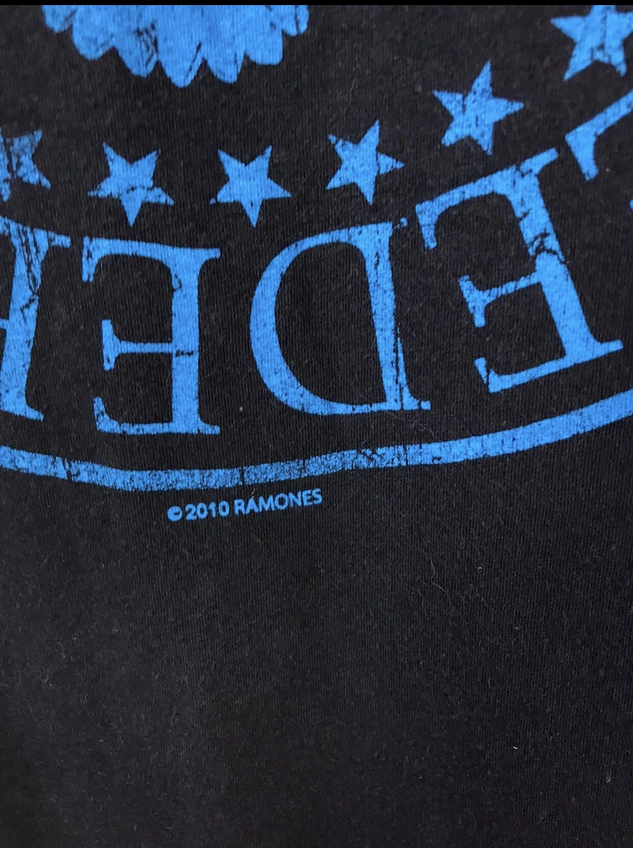 Band Tees Ramones 2010 vintage rock band tee Size US M / EU 48-50 / 2 - 4 Thumbnail
