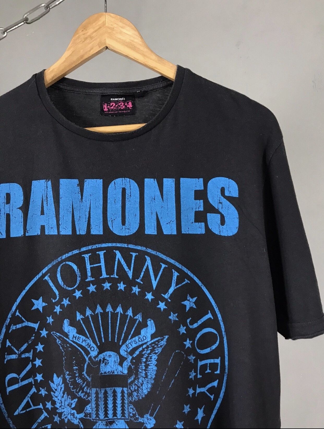 Band Tees Ramones 2010 vintage rock band tee Size US M / EU 48-50 / 2 - 2 Thumbnail