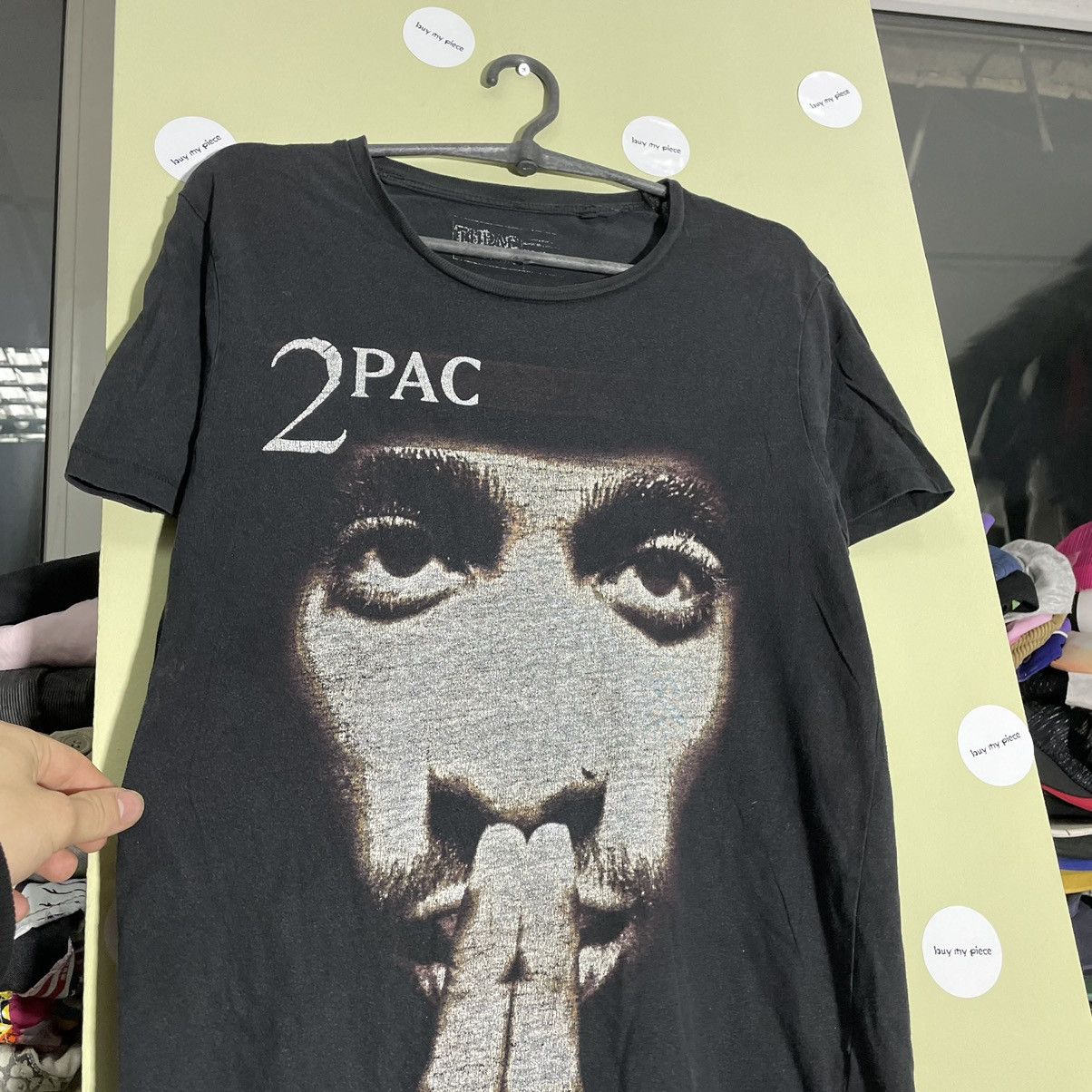 Vintage Vintage 90s 2Pac Graphic Tee Sun Faded Rap Streetwear Boxy S Size US S / EU 44-46 / 1 - 5 Thumbnail