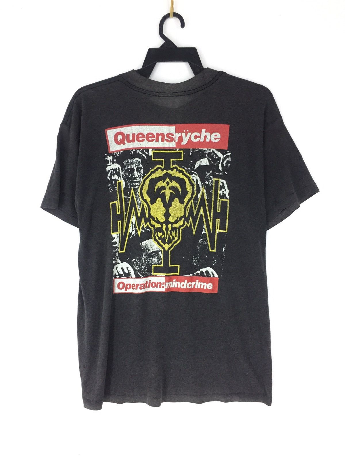 Band Tees Vintage band metal Queensryche Size US M / EU 48-50 / 2 - 4 Thumbnail