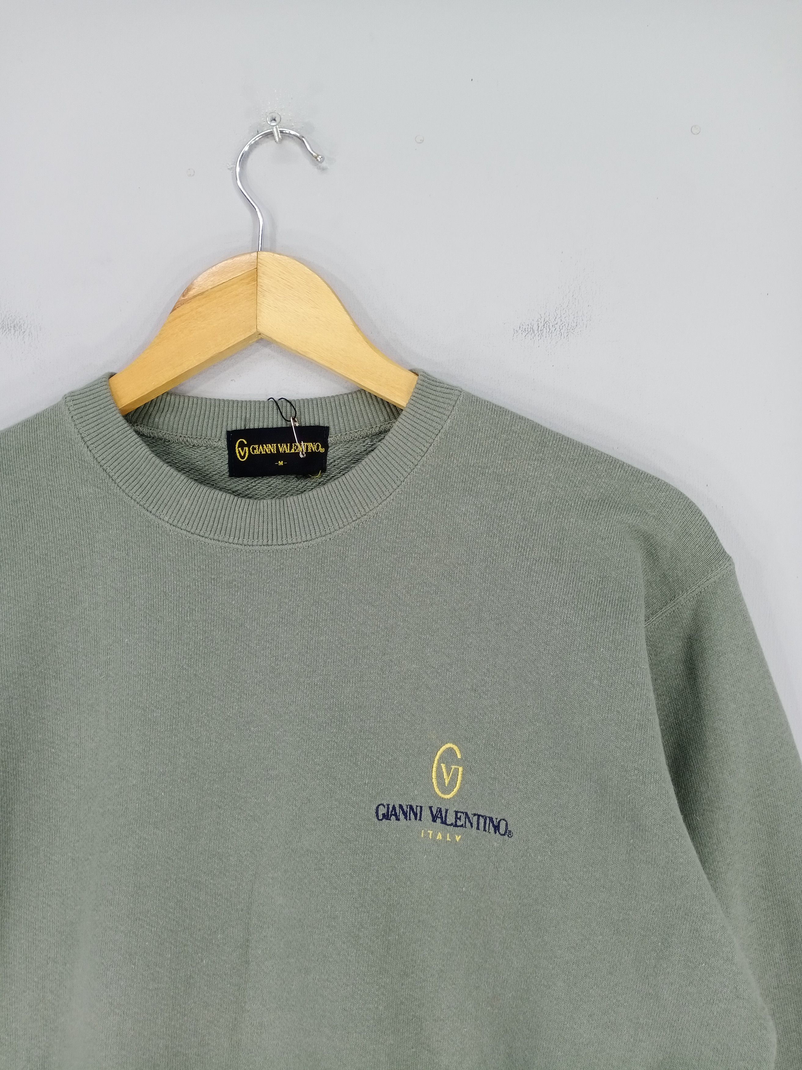 Gianni Valentino 💥RARE💥Vintage Gianni Valentino Italy Small Logo Sweatshirt Size US M / EU 48-50 / 2 - 5 Thumbnail