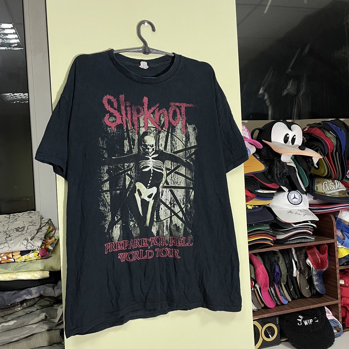 Vintage Vintage Y2K Slipknot Band Tee Sun Faded Thrashed Grunge XL Size US XL / EU 56 / 4 - 1 Thumbnail