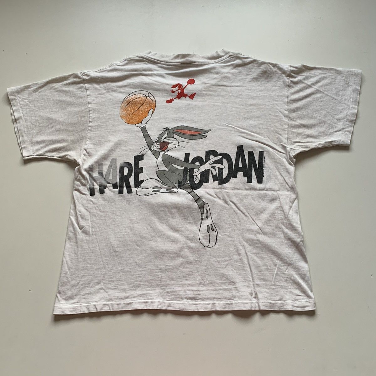 Nike × Vintage Vintage 90s 1991 Nike Hare Jordan Bugs Bunny Graphic T Shirt Size US M / EU 48-50 / 2 - 2 Thumbnail