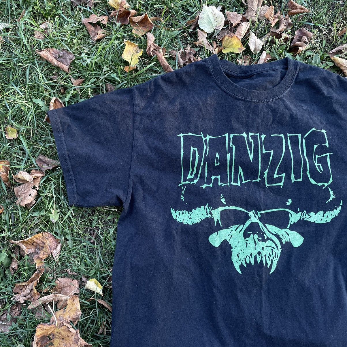 Vintage Vintage 90s Danzig Skull Graphic Tee Punk Streetwear Boxy L Size US L / EU 52-54 / 3 - 3 Thumbnail