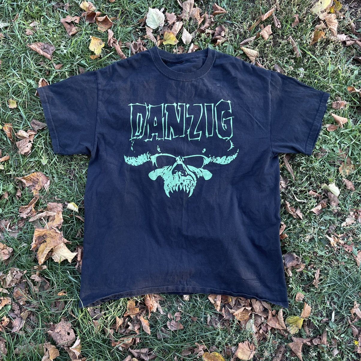 Vintage Vintage 90s Danzig Skull Graphic Tee Punk Streetwear Boxy L Size US L / EU 52-54 / 3 - 1 Thumbnail