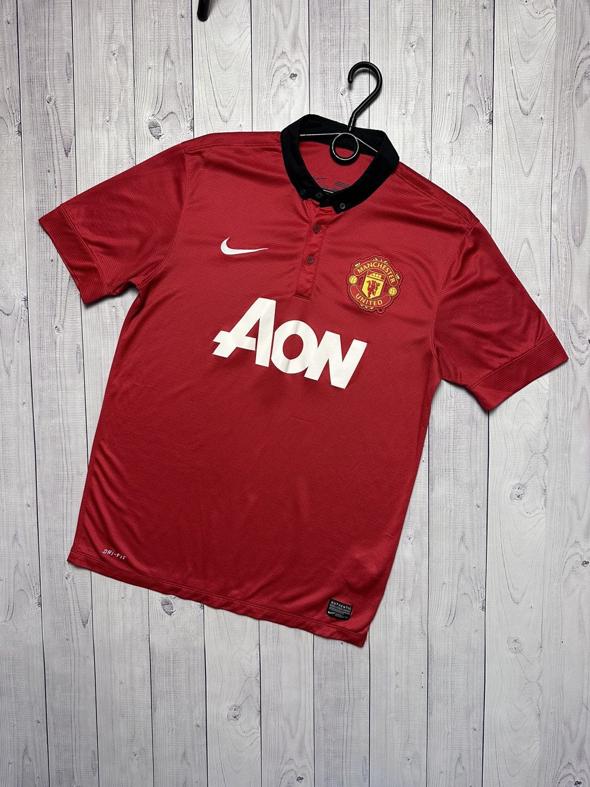 Vintage Manchester United soccer jersey size M