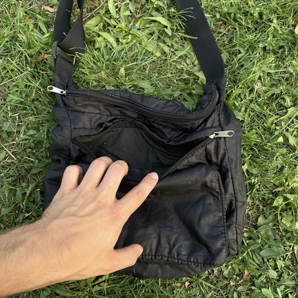 Vintage Vintage Y2K Black Nylon Crossbody Bag Multiple Pockets OS Size ONE SIZE - 4 Thumbnail