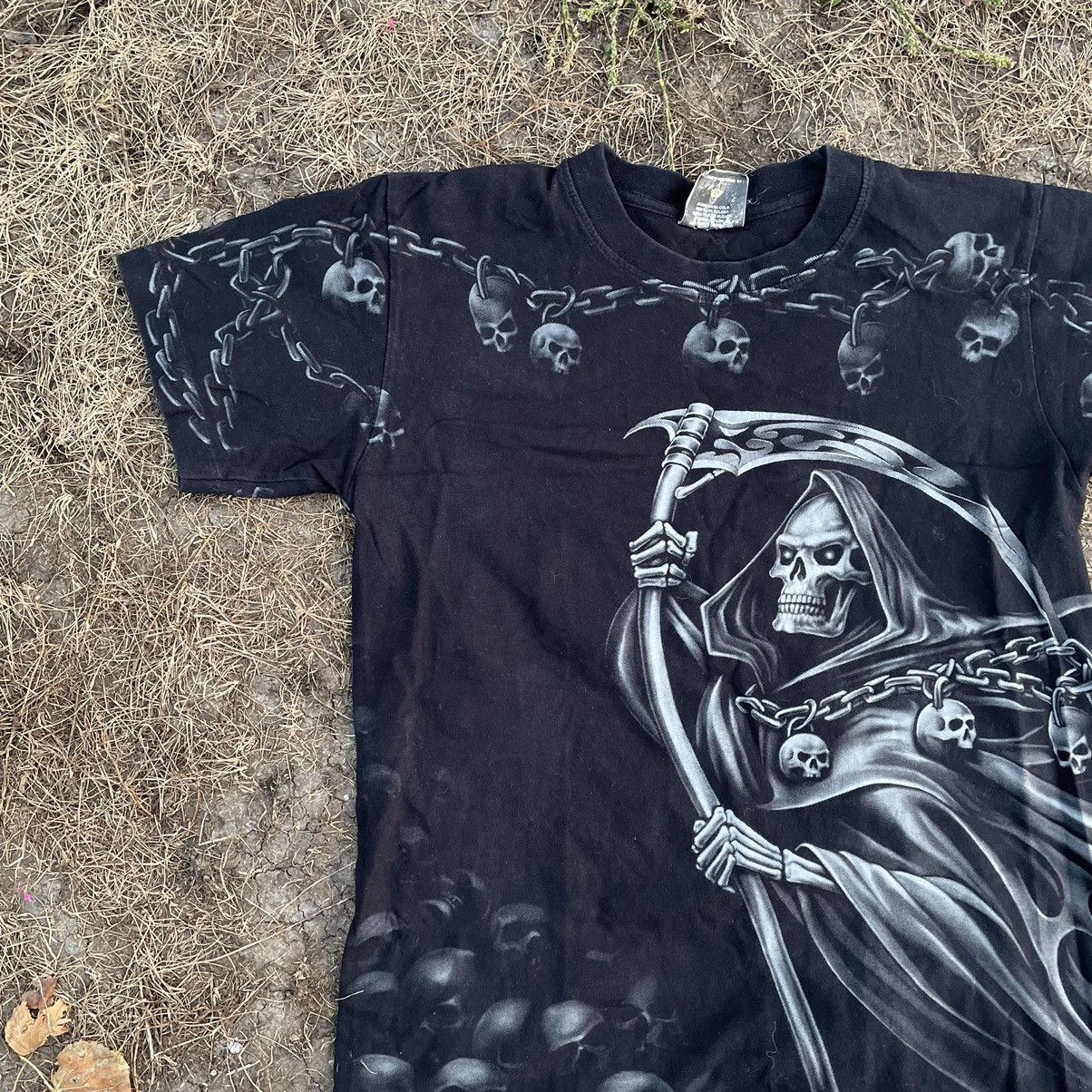 Vintage Vintage 90s Sun Faded Graphic Tee Skull Horror Grunge Boxy S Size US S / EU 44-46 / 1 - 3 Thumbnail