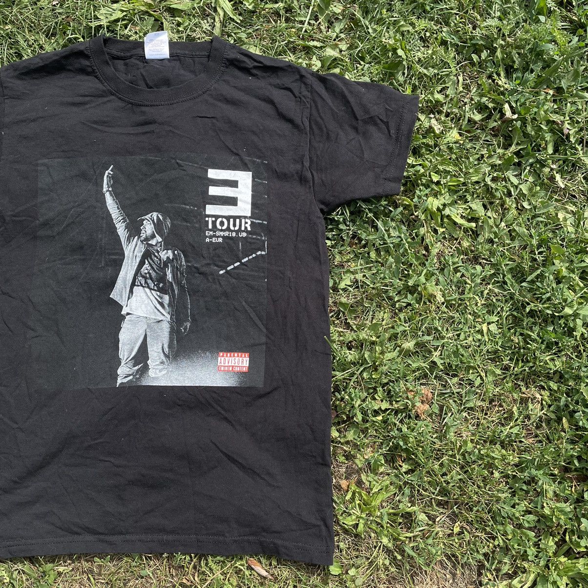 Vintage Vintage Y2K Eminem Tour Graphic Tee Streetwear Swag Faded S Size US S / EU 44-46 / 1 - 2 Thumbnail