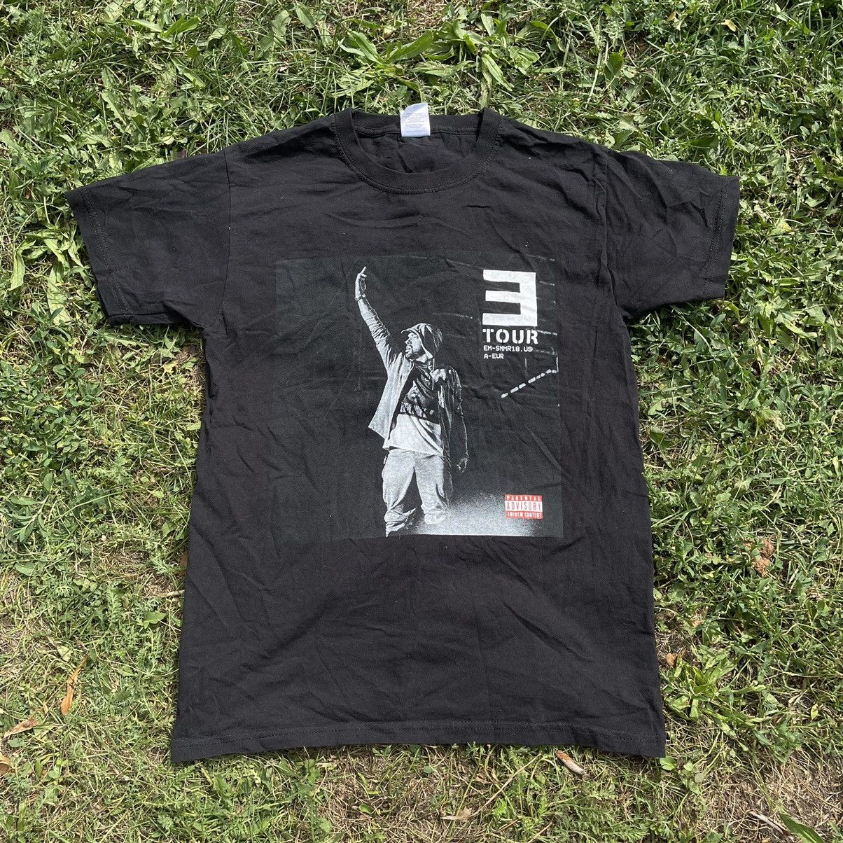 Vintage Vintage Y2K Eminem Tour Graphic Tee Streetwear Swag Faded S Size US S / EU 44-46 / 1 - 1 Thumbnail