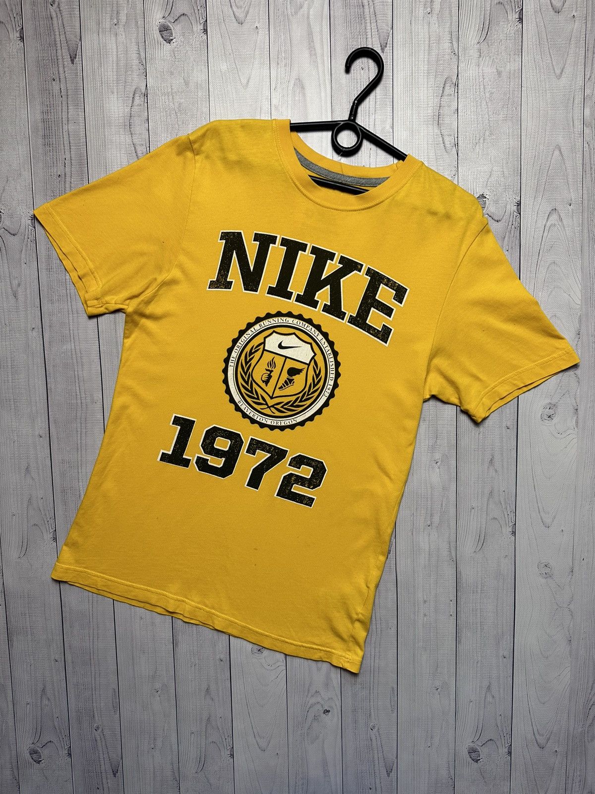Nike × Vintage Vintage yellow tee Nike big logo size S Size US S / EU 44-46 / 1 - 1 Thumbnail