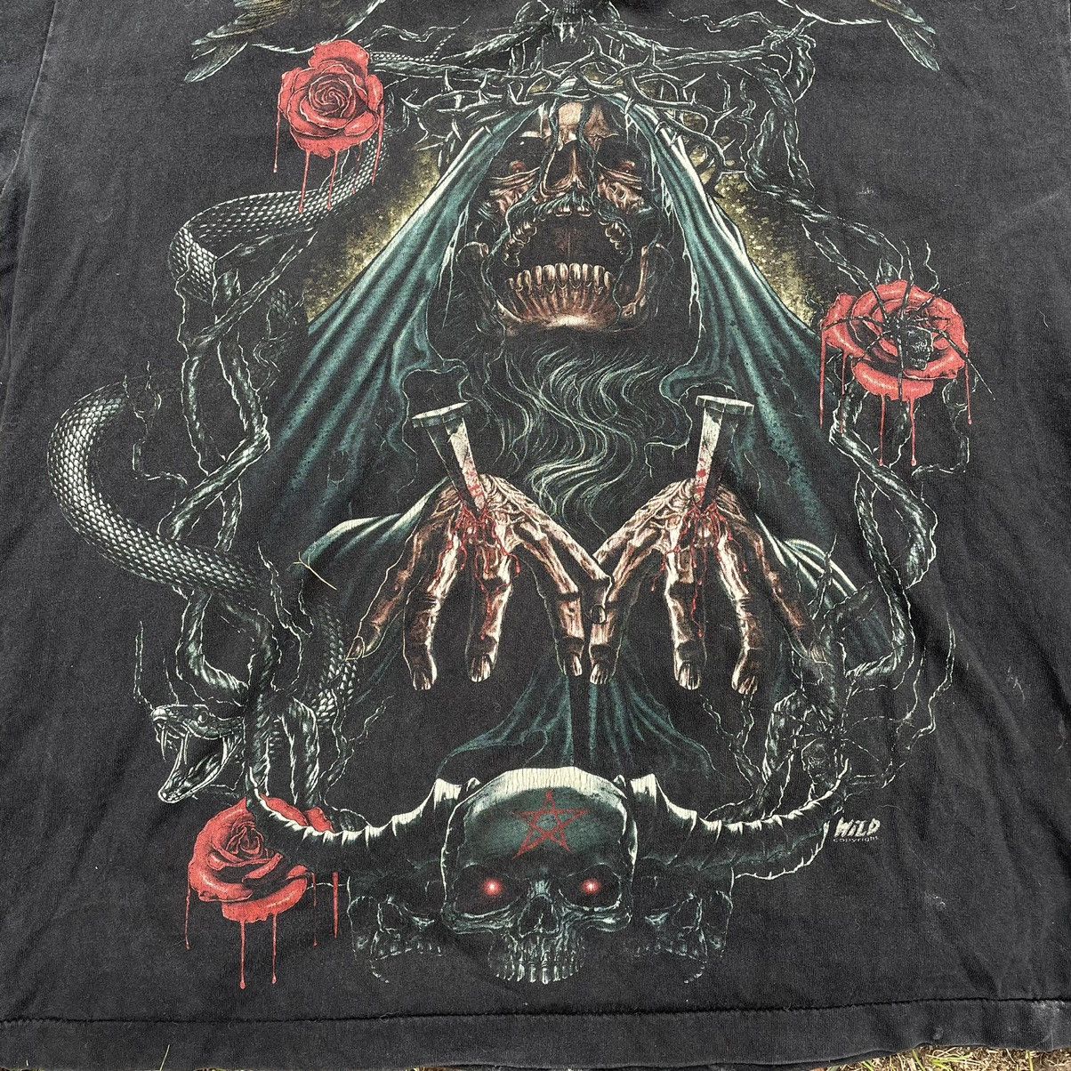 Vintage Vintage 90s Horror Graphic Tee Skulls Roses Dark Academia L Size US L / EU 52-54 / 3 - 5 Thumbnail