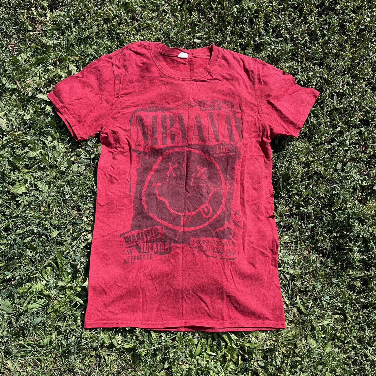 Vintage Vintage 90s Nirvana Sun Faded Graphic Band Tee Grunge Boxy S Size US S / EU 44-46 / 1 - 1 Thumbnail