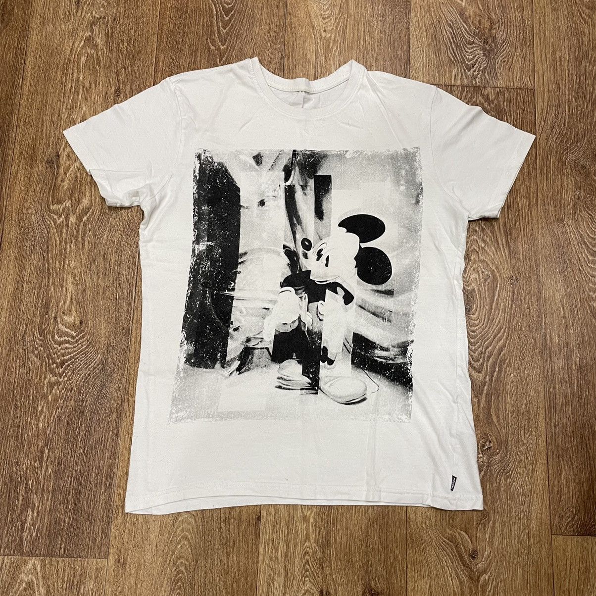 Vintage Vintage Y2K Mickey Mouse Disney Tee Streetwear Movie Size US S / EU 44-46 / 1 - 1 Thumbnail