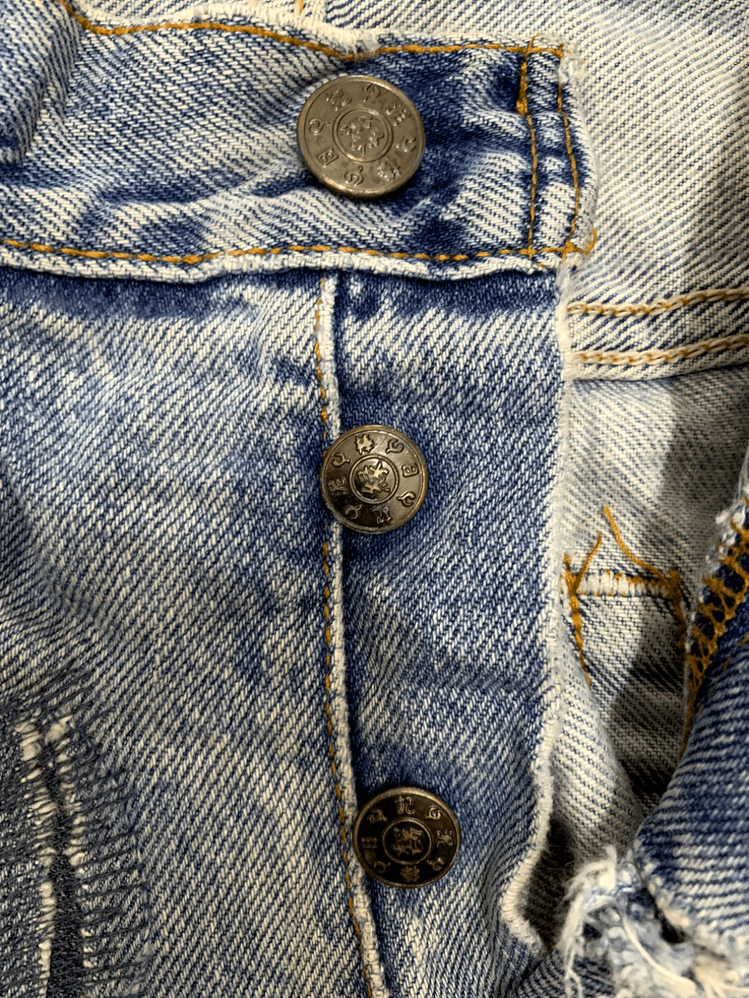 Japanese Brand Vintage Japanese Brand Embellish Distressed Loose Jeans Size US 32 / EU 48 - 3 Thumbnail
