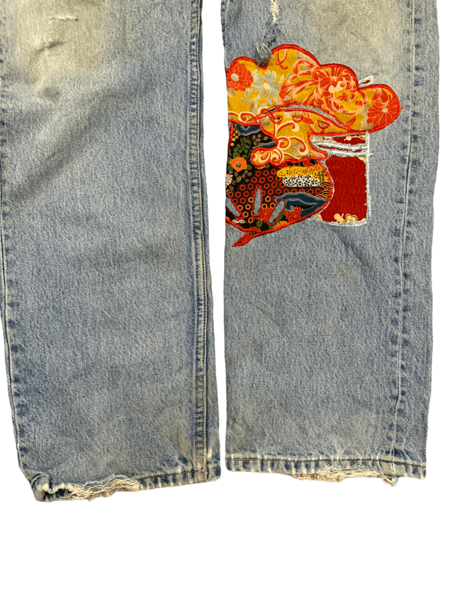 Japanese Brand Vintage Japanese Brand Embellish Distressed Loose Jeans Size US 32 / EU 48 - 7 Thumbnail
