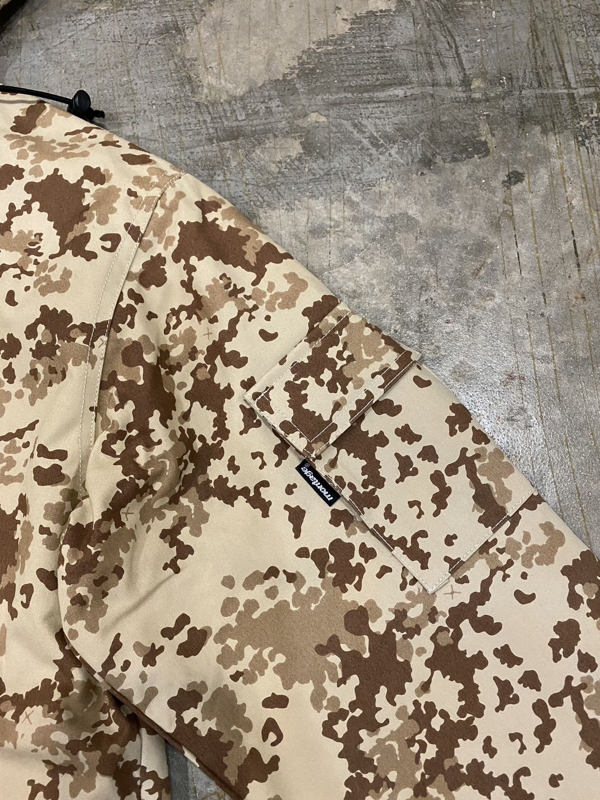 Montage AW98 Montage 1000 face digi camo cap hoodie jacket Size US L / EU 52-54 / 3 - 8 Thumbnail
