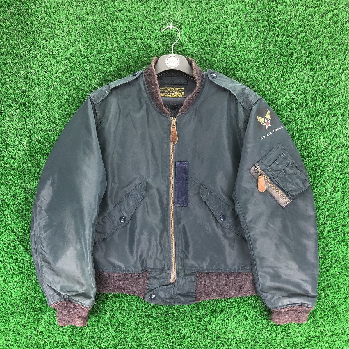 Buzz Rickson's Buzz Rickson USAF Flight Jacket Type L-2A Scovill Zipper Size US L / EU 52-54 / 3 - 1 Thumbnail