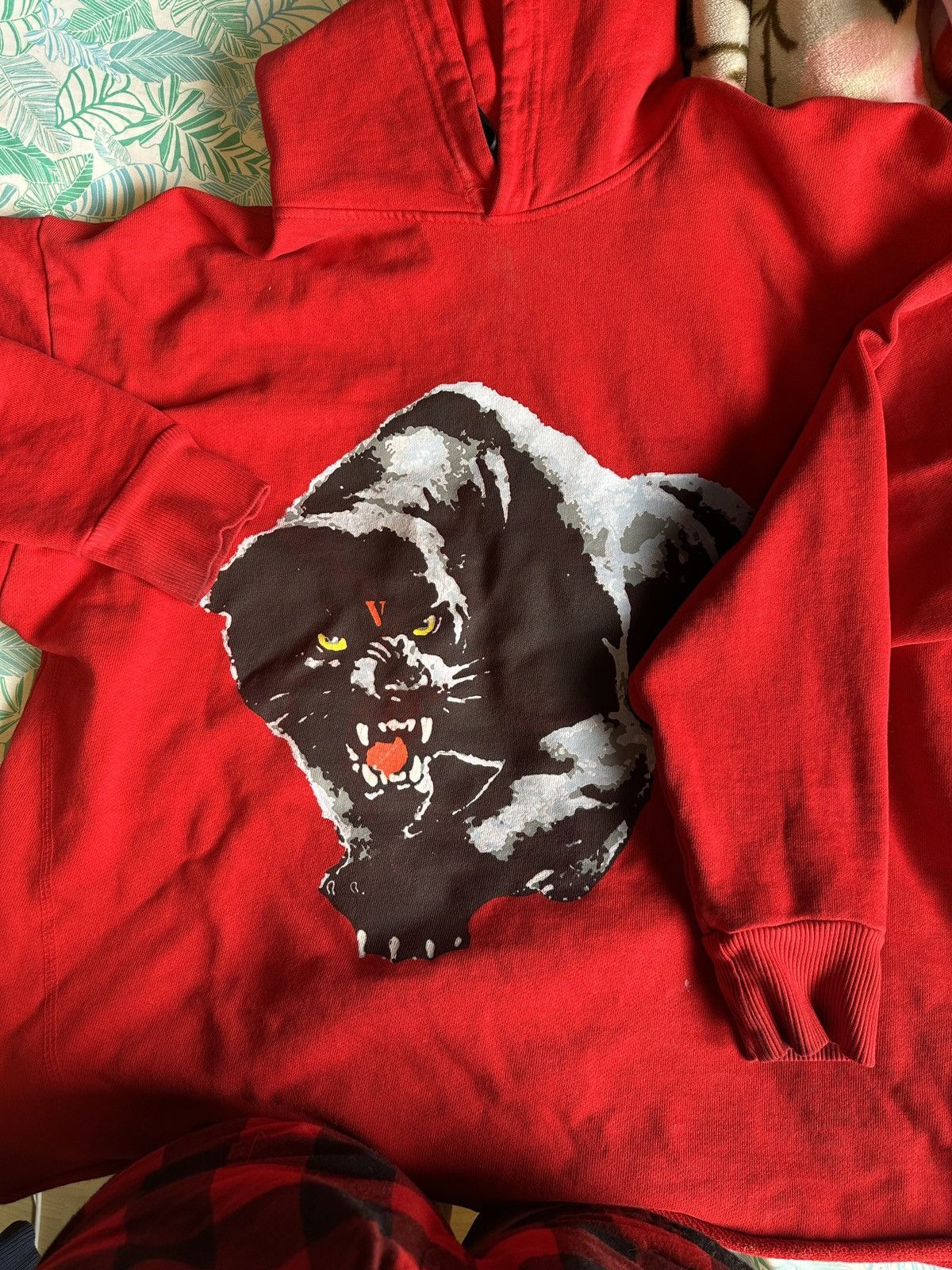 Vlone Black V Panther Hoodie - Red Size: S Size US S / EU 44-46 / 1 - 8 Thumbnail