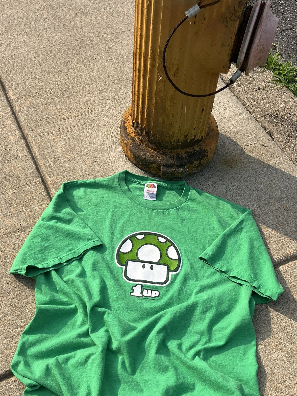 Nintendo × Vintage © 2003 NINTENDO SUPER MARIO “1-UP MUSHROOMS” T-SHIRT Size US XL / EU 56 / 4 - 2 Thumbnail