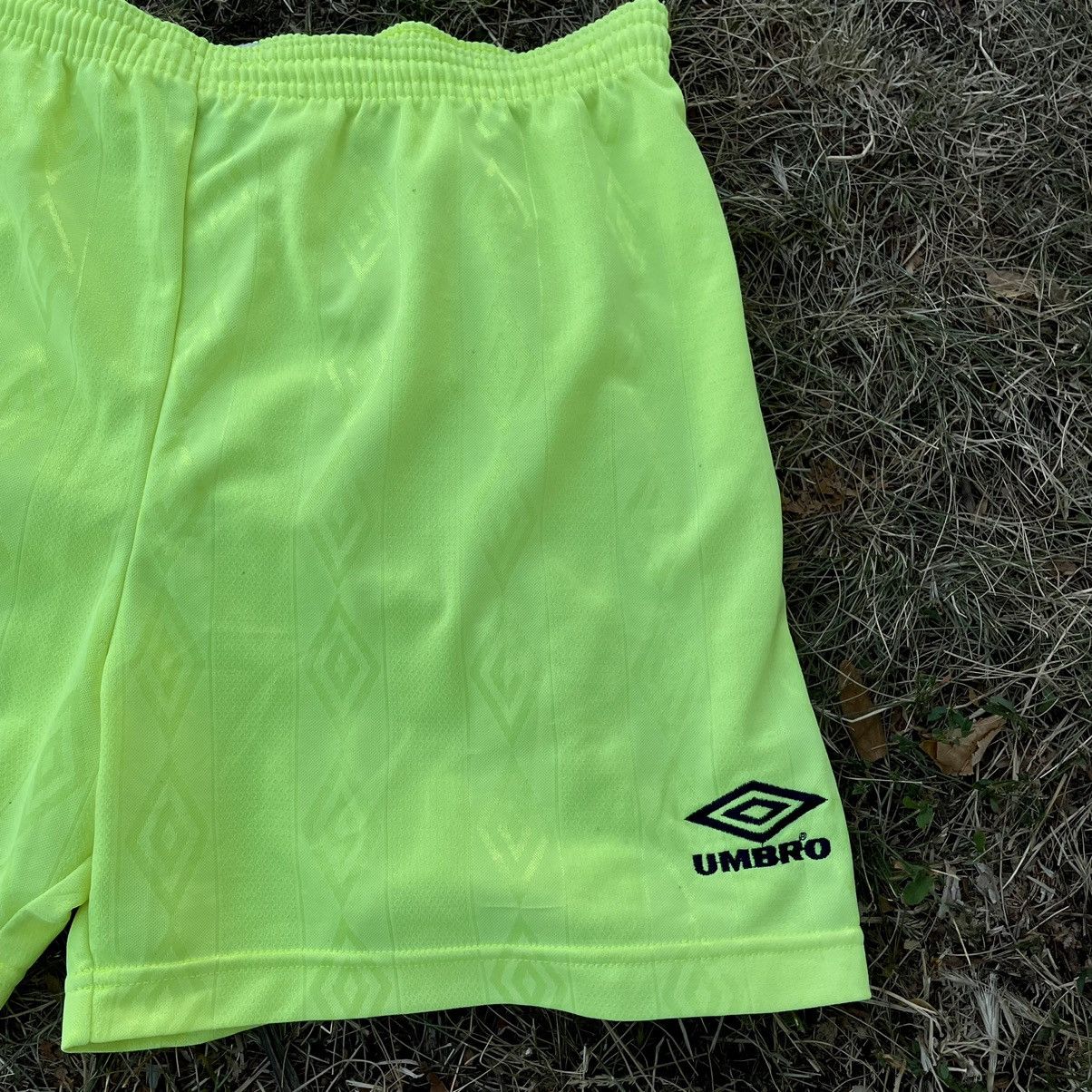 Vintage Vintage Y2K Umbro Shorts Mini Logo Neon Green Streetwear 34 Size US 34 / EU 50 - 2 Thumbnail
