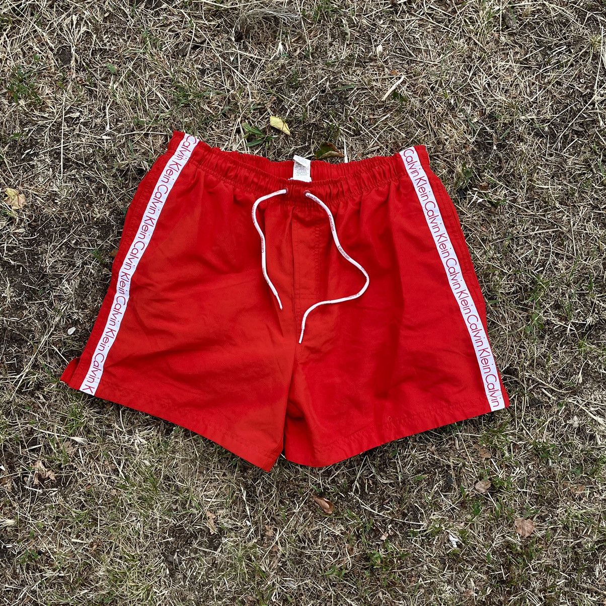 Calvin Klein Vintage Calvin Klein Shorts Logo Y2K Streetwear Size US 32 / EU 48 - 1 Thumbnail