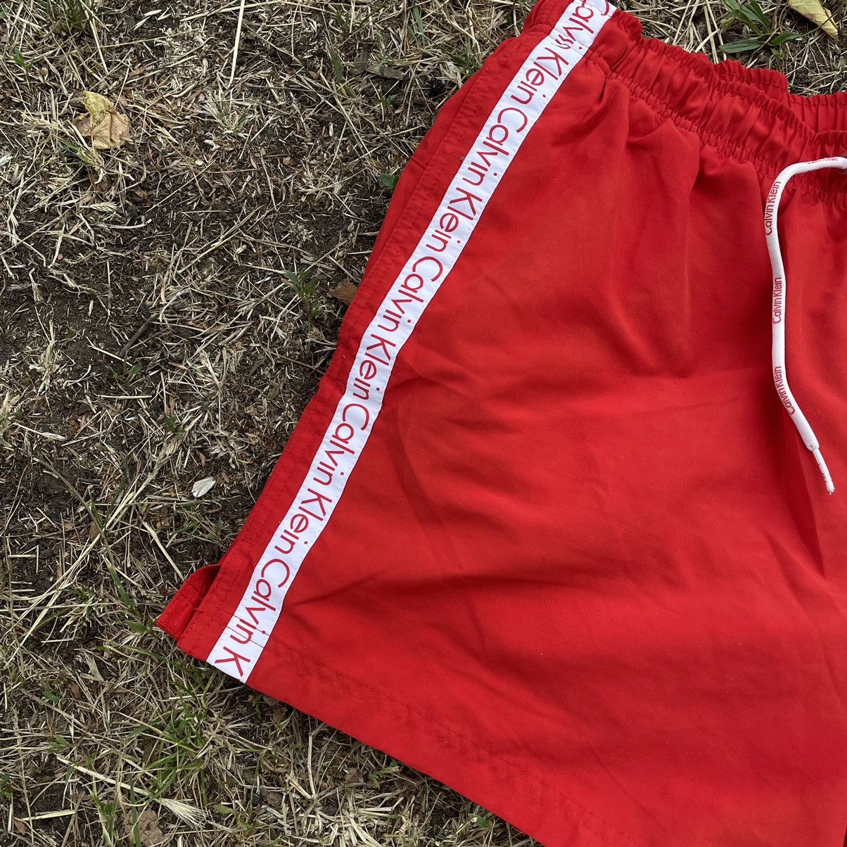 Calvin Klein Vintage Calvin Klein Shorts Logo Y2K Streetwear Size US 32 / EU 48 - 3 Thumbnail