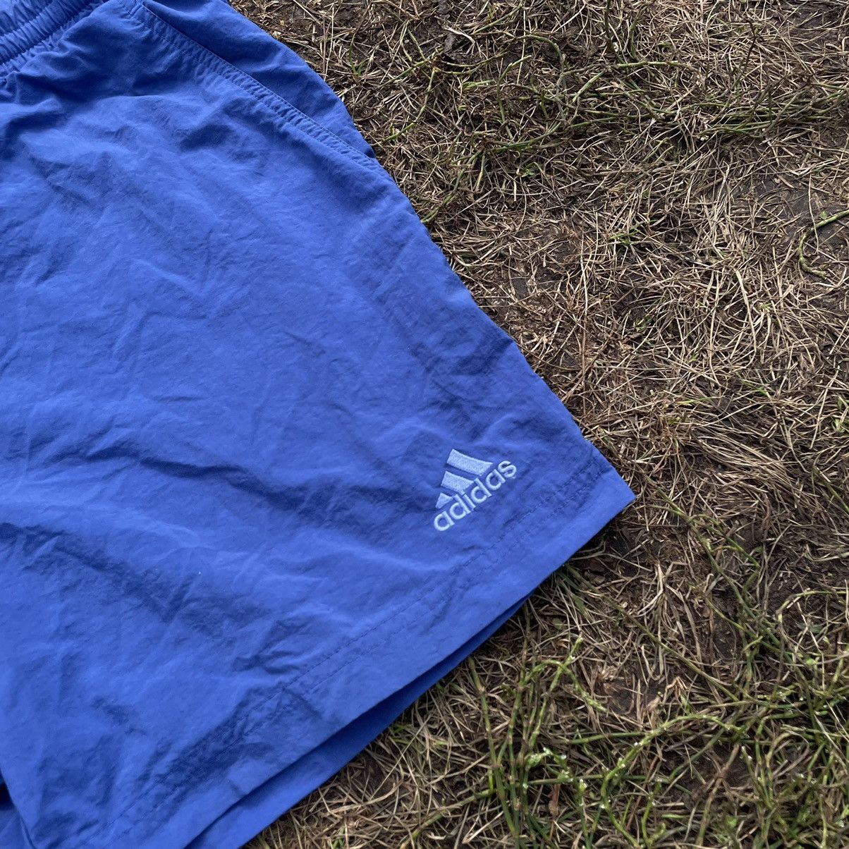 Vintage Vintage 90s Adidas Stripes Shorts Streetwear Blue Faded 32 Size US 32 / EU 48 - 3 Thumbnail
