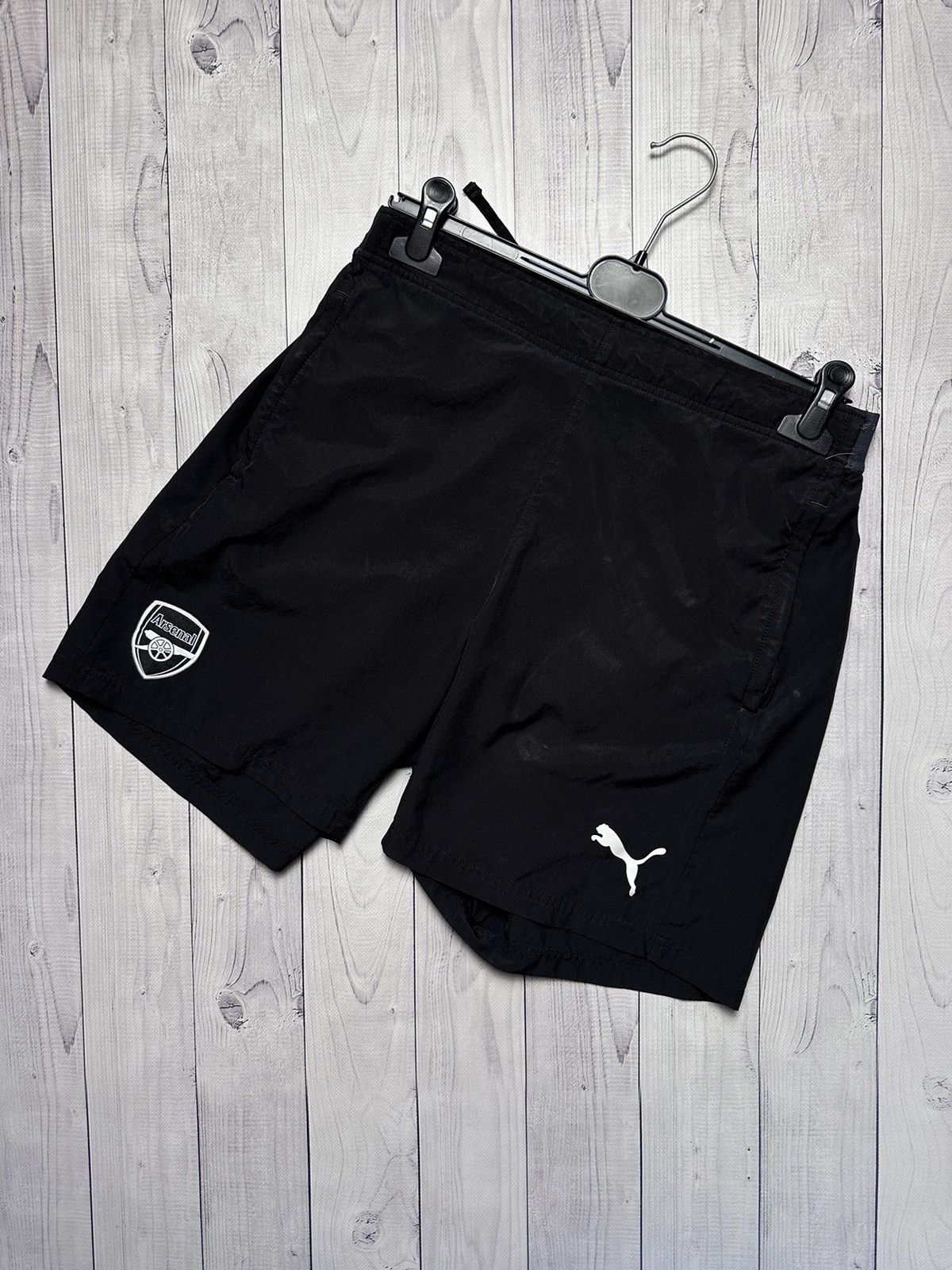 Puma Vintage puma Arsenal soccer shorts size L Size US 34 / EU 50 - 1 Thumbnail